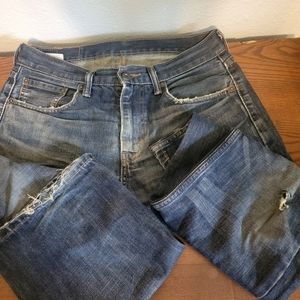 505 Levis Distressed Jeans 30x32 dark wash